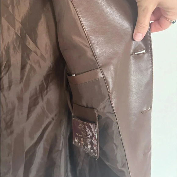 Hang hang hou Brown leather jacket - Picture 8 of 13